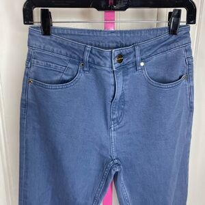 GOLDSIGN Women's Blue cropped Jeans